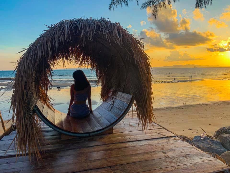 The Nine Thipthara Klongson Resort Ban Nong Thale Екстериор снимка