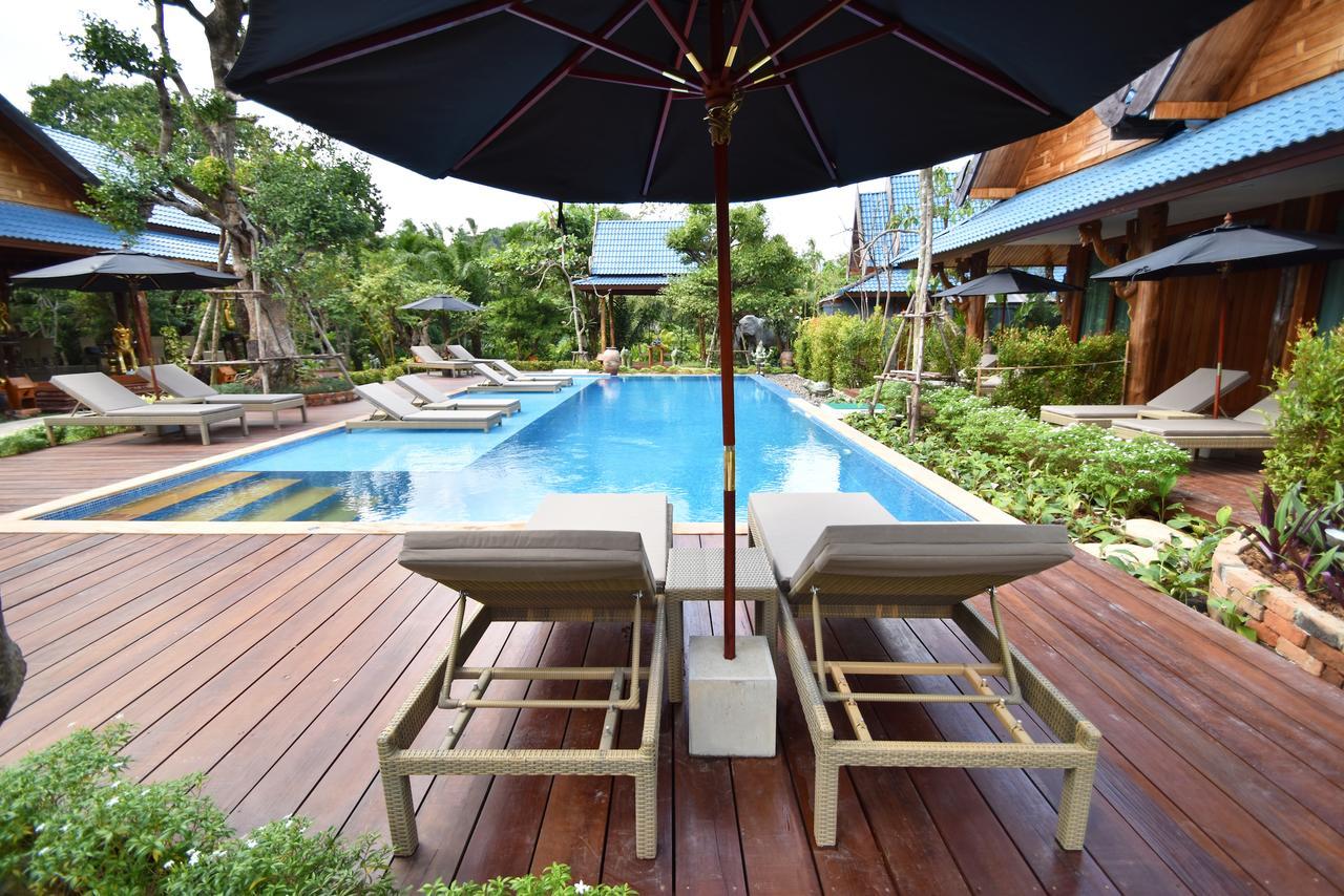 The Nine Thipthara Klongson Resort Ban Nong Thale Екстериор снимка