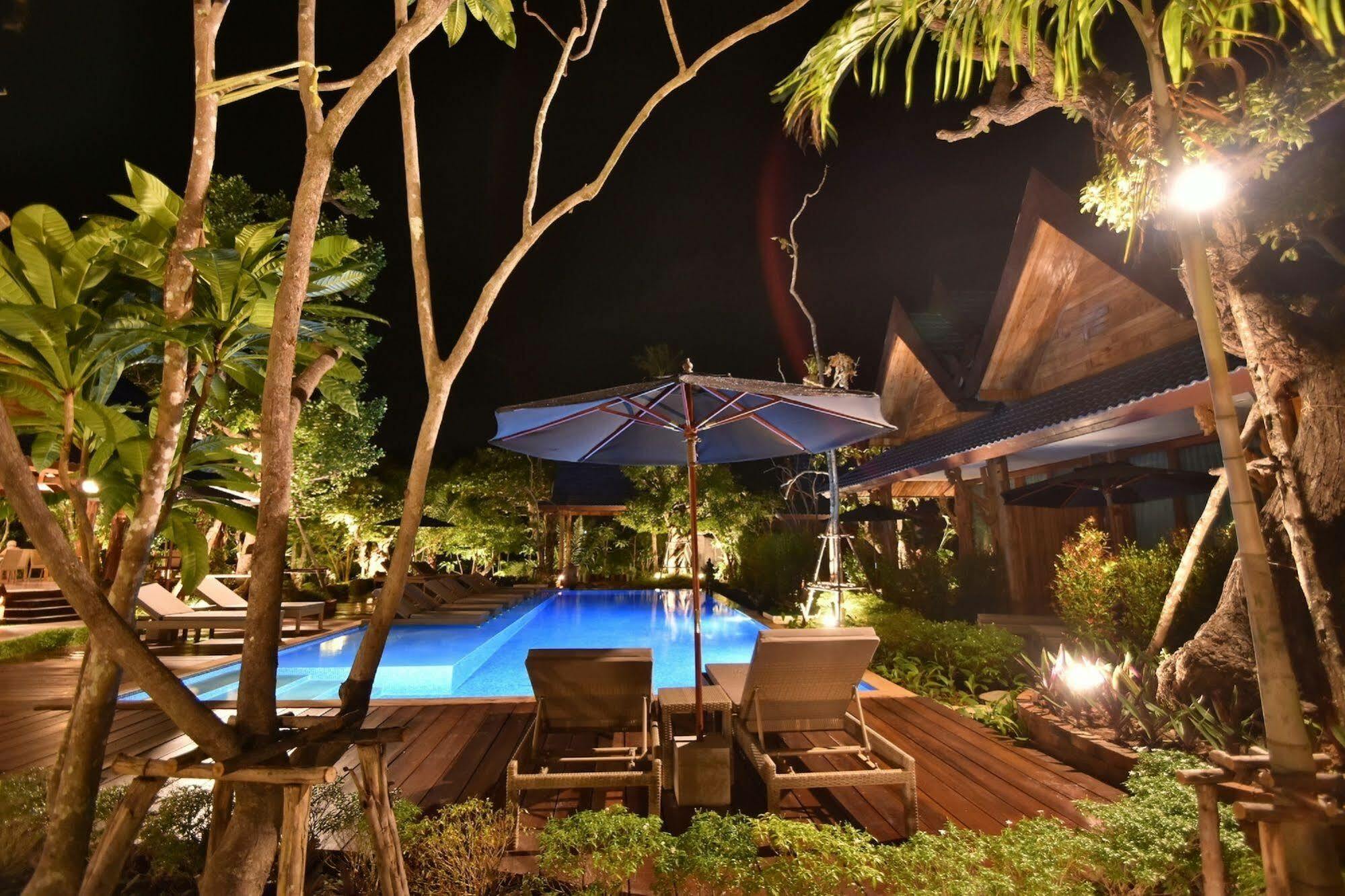 The Nine Thipthara Klongson Resort Ban Nong Thale Екстериор снимка