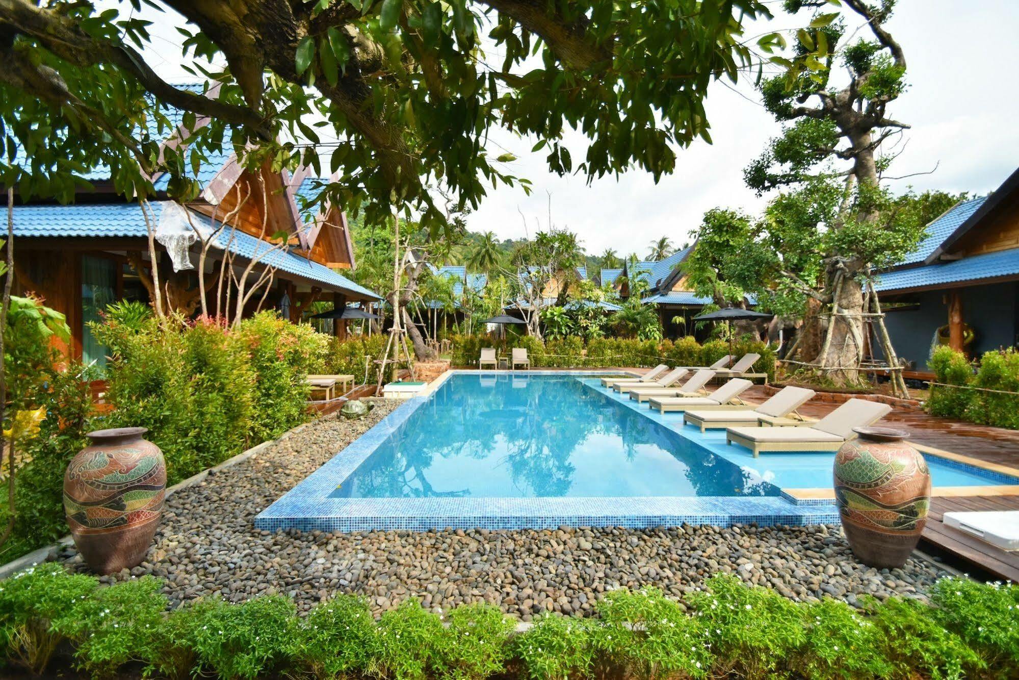 The Nine Thipthara Klongson Resort Ban Nong Thale Екстериор снимка