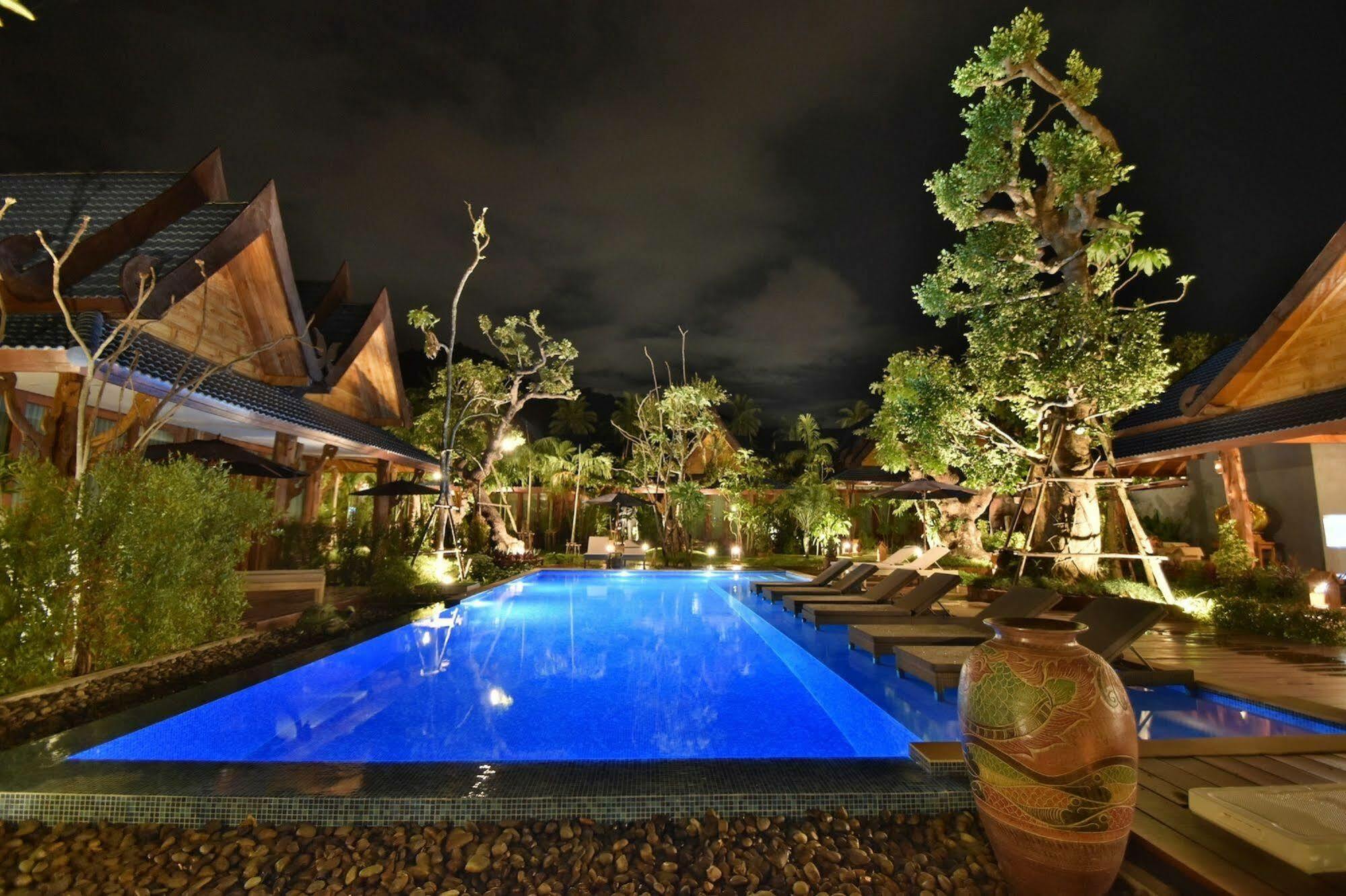 The Nine Thipthara Klongson Resort Ban Nong Thale Екстериор снимка